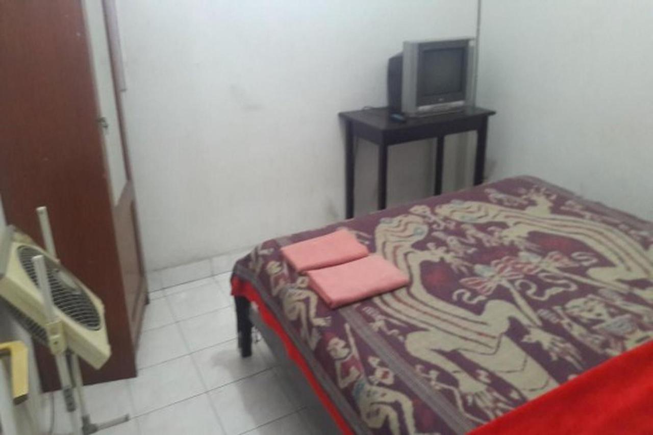 Hotel Airlangga Mataram Buitenkant foto