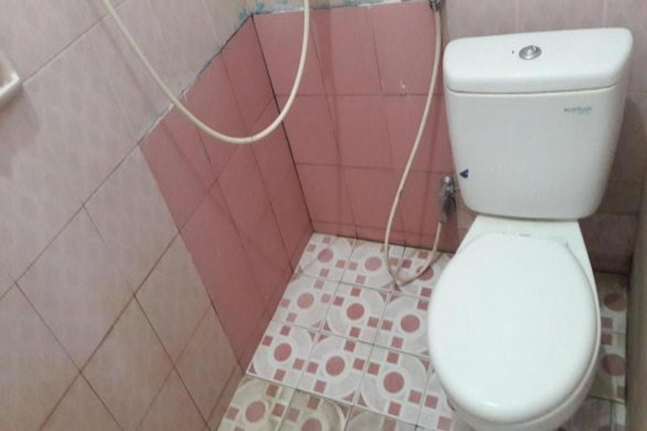 Hotel Airlangga Mataram Buitenkant foto