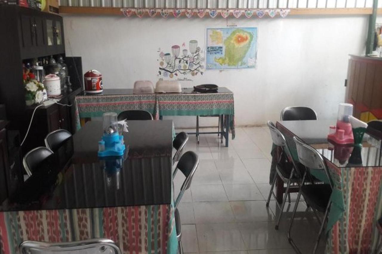 Hotel Airlangga Mataram Buitenkant foto