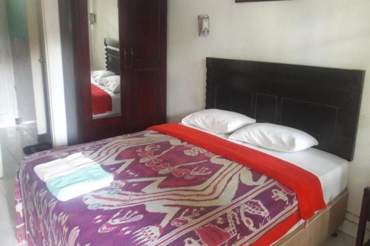 Hotel Airlangga Mataram Buitenkant foto