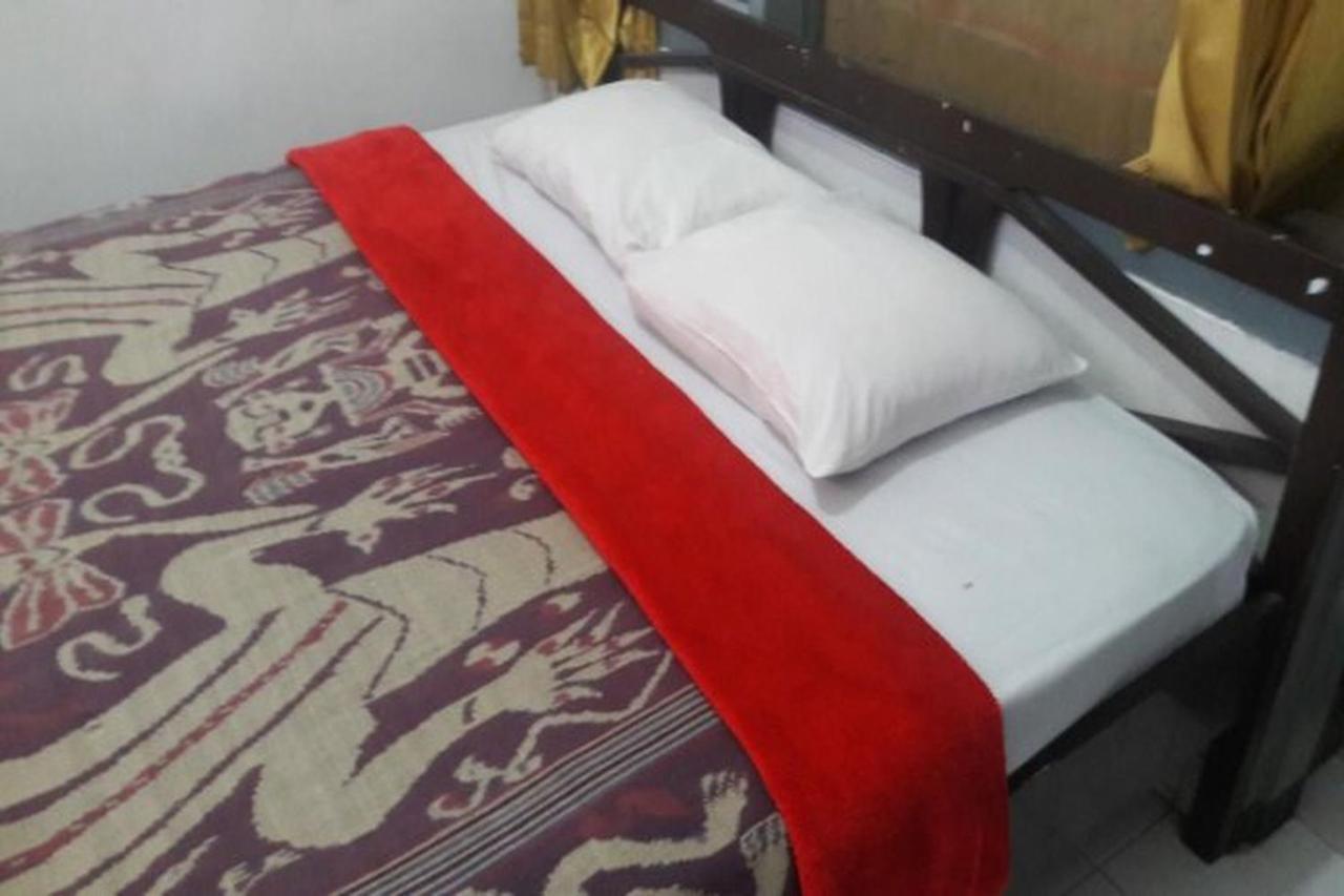 Hotel Airlangga Mataram Buitenkant foto