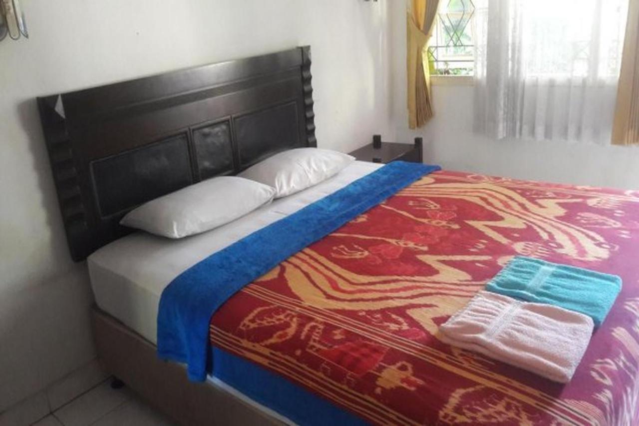 Hotel Airlangga Mataram Buitenkant foto