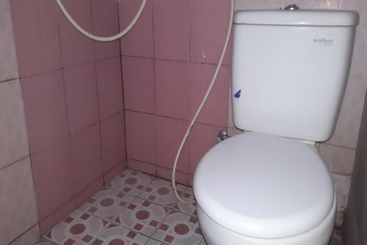 Hotel Airlangga Mataram Buitenkant foto